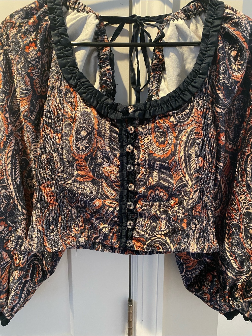 Stunning 🔥 Free People Velvet Paisley Cropped Blouse in Black, Rust and Cream